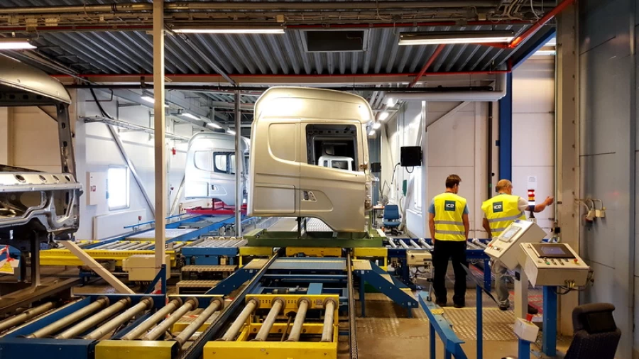 Scania painting line conveyor system