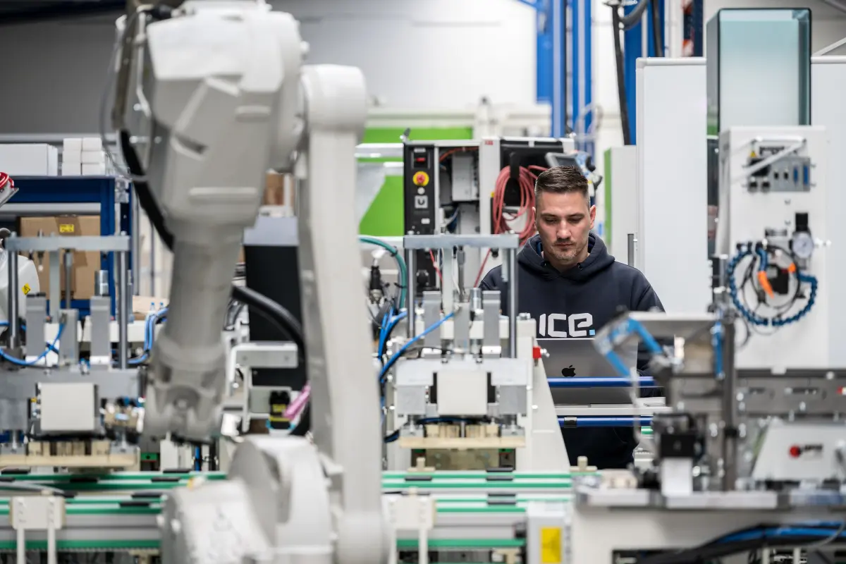 PLC programátor automatizace (junior i senior)