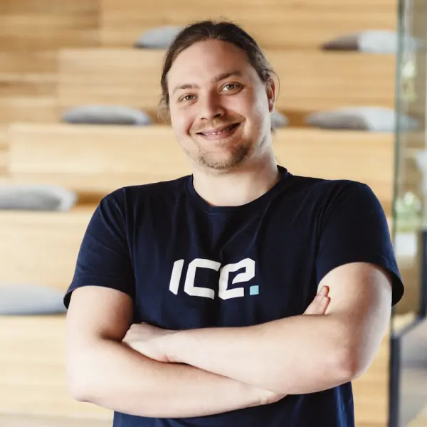 ICE Fragebogen #WirSindICE Robin Weers ist ein Ausländer in einem tschechischen Unternehmen