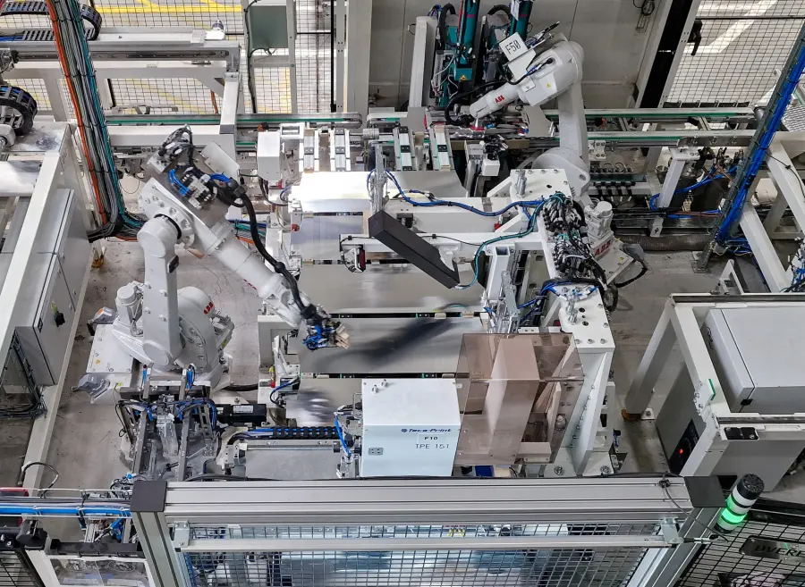 Montage von Teilen für die E-Mobilität